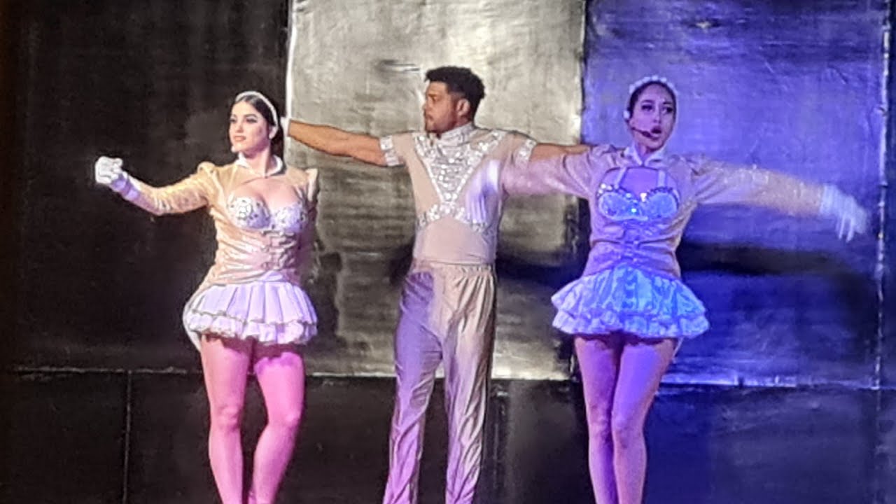 Show Time la Jaz Mirabel beach