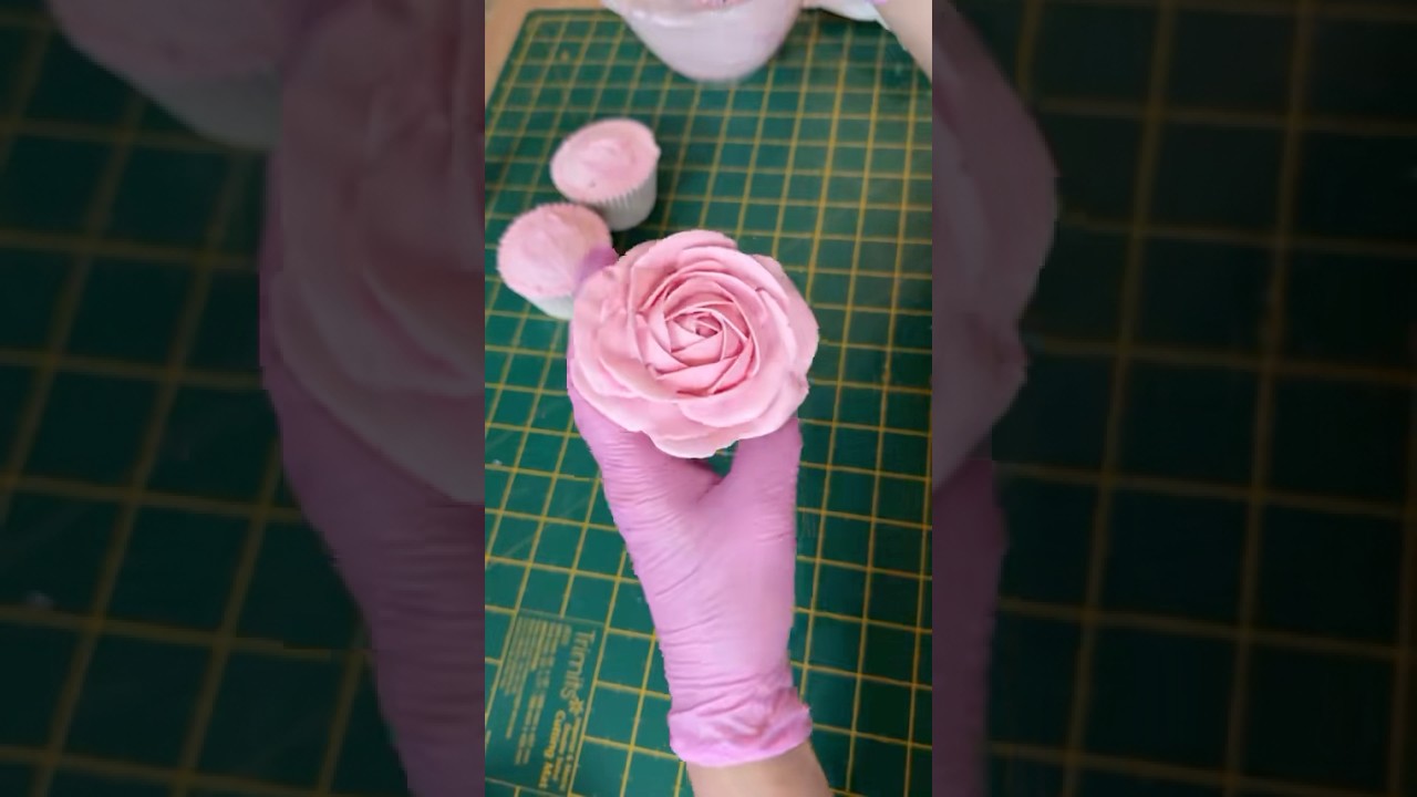 Easy Flower Cupcakes 