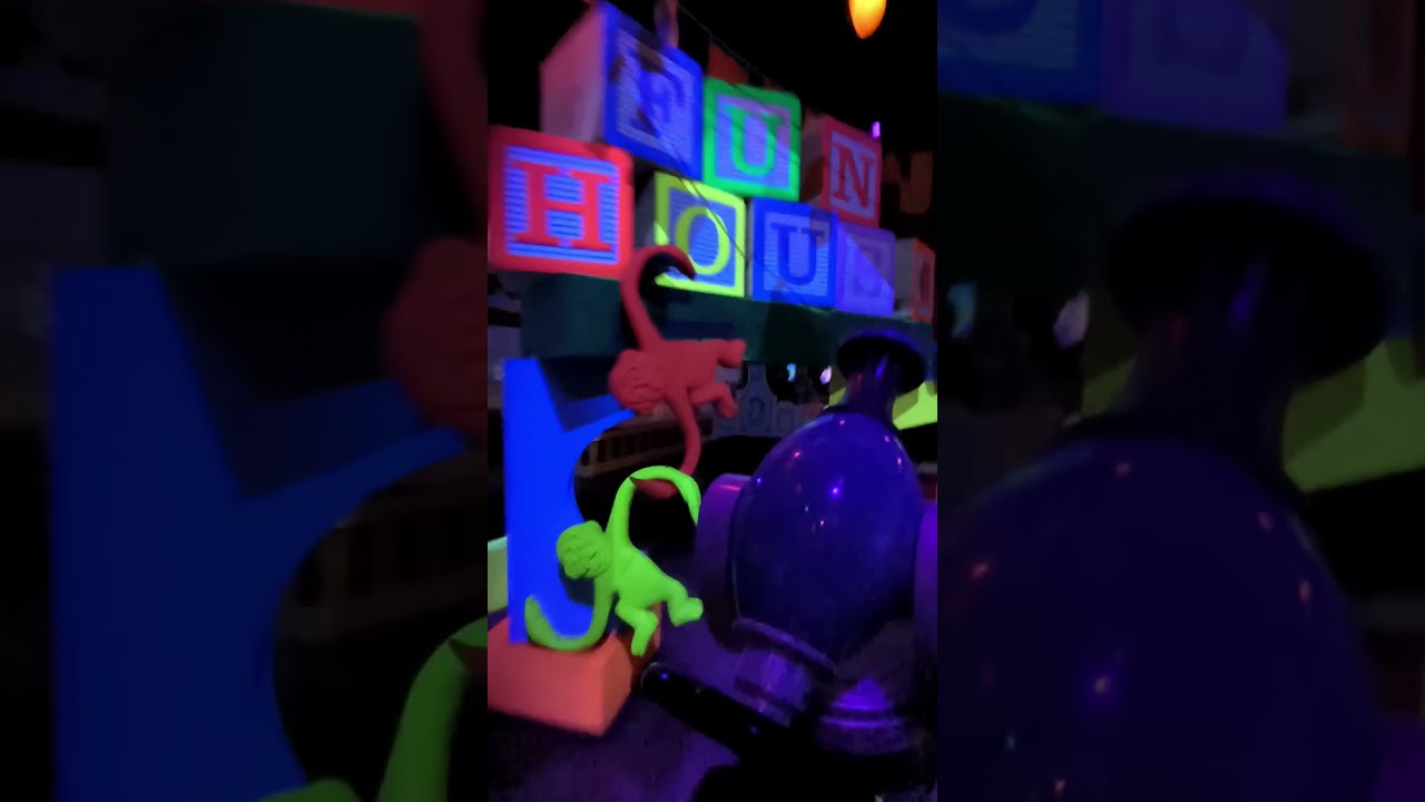 “Toy-sized ride, BIG reactions 😆”#toystory #waltdisneyworld #fyp #rides #adventure 