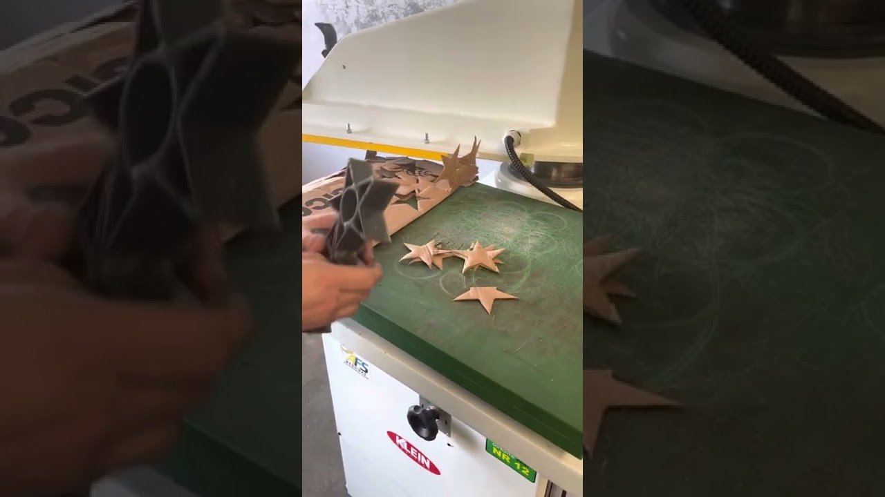 Máquina cortar Couro - produção industrial balancim klein bhs22
