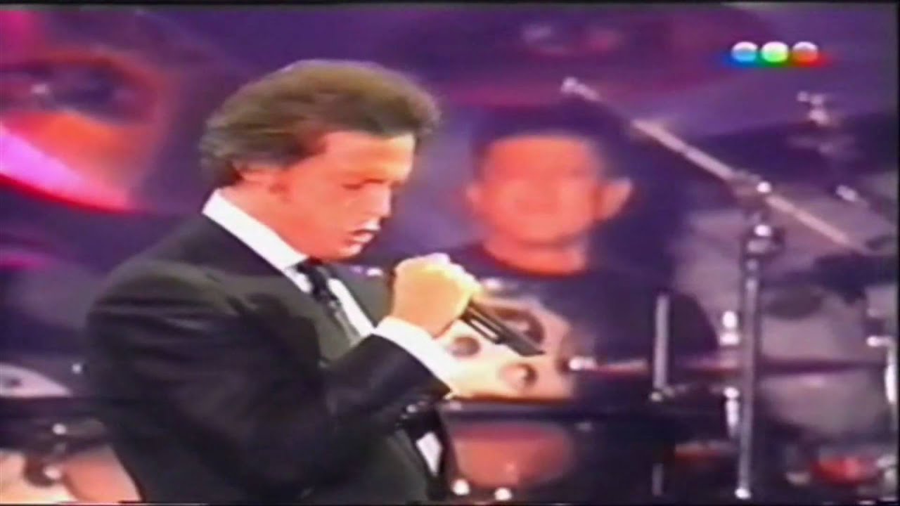 Luis Miguel - Tu me acostumbraste - Argentina 2002 (HD-HQ)