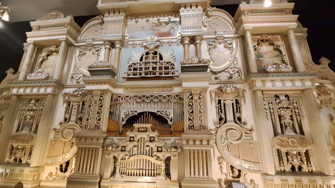 101 key Mortier dance organ (1020) - Museum Speelklok 2023