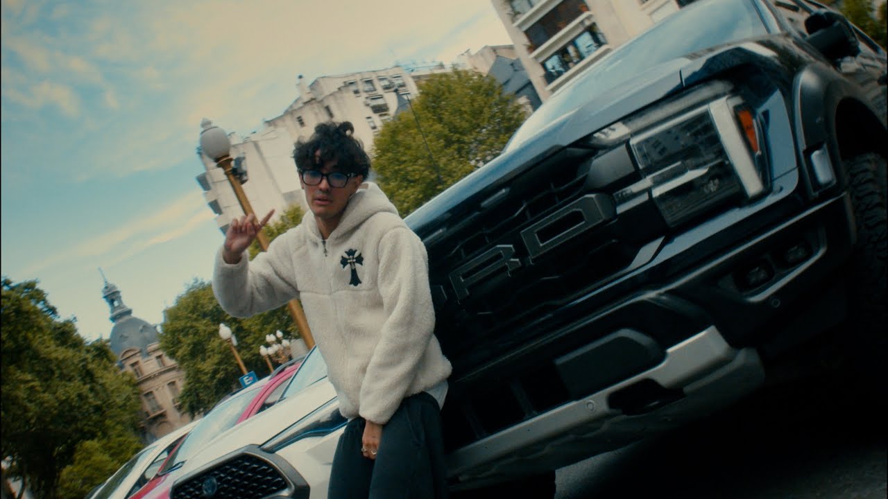 DENNIS 133 - ROAD TO RICH (Prod.clubhats)