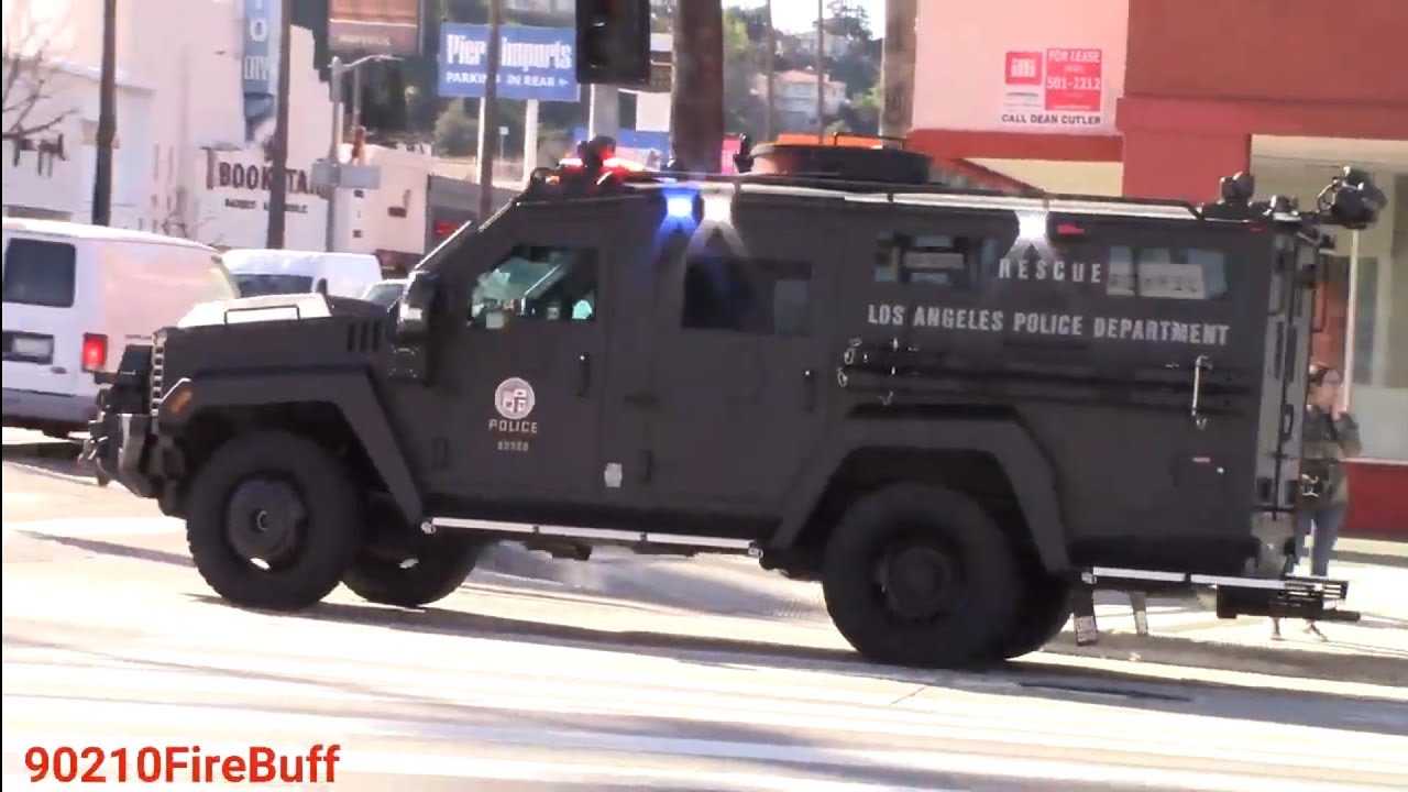 LAPD SWAT Responding Code 3