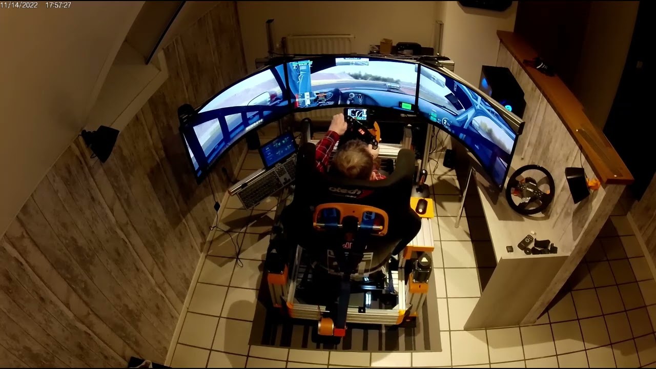 New triple screen 34 