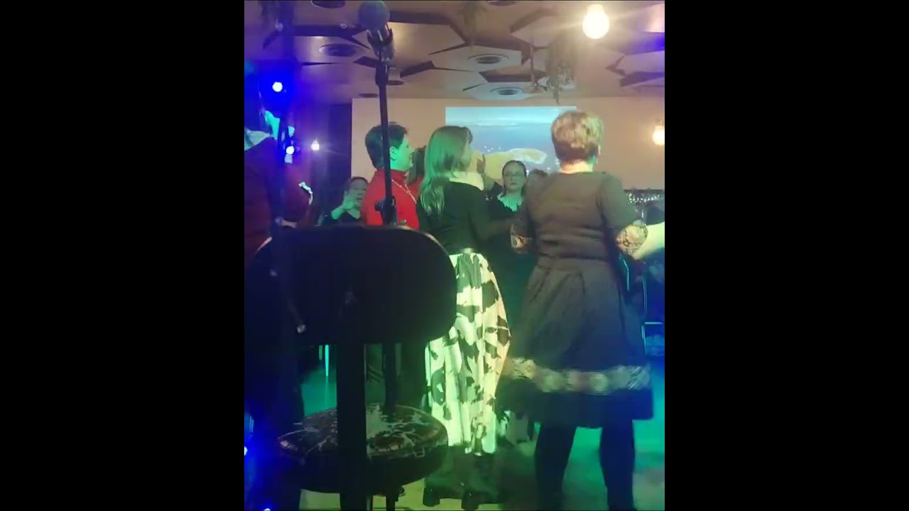 Ioana Țuțuianu Eleni's Greek Taverna Tomis 129 - Program Balkanic