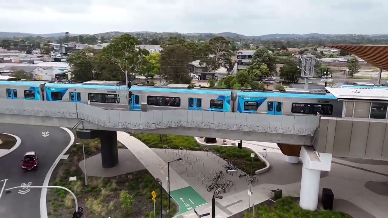 Pakenham train station 