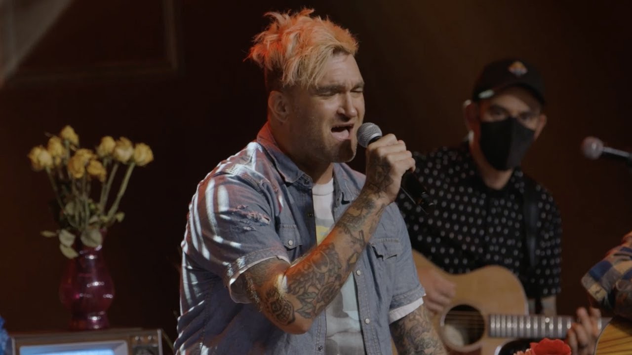New Found Glory - Hit Or Miss (Live from NFG Unplugged)