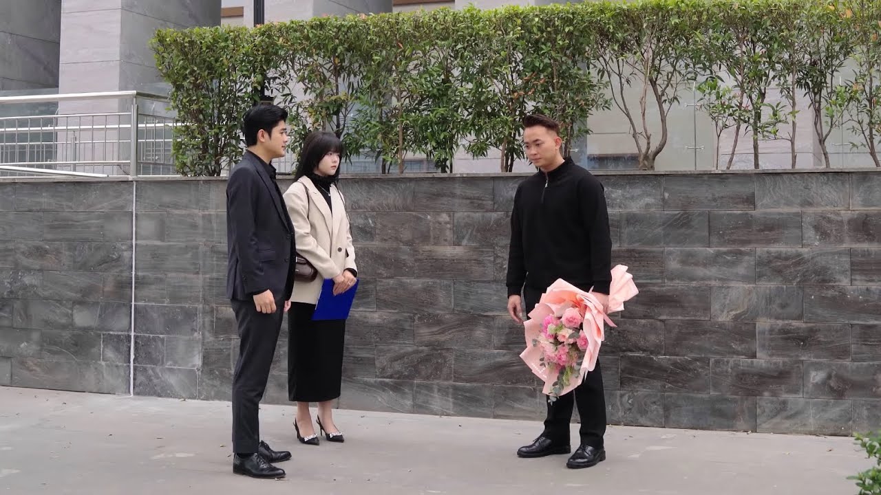 TỰ TI VỀ NGOẠI HÌNH, CÔ GÁI XẤU XÍ QUYẾT TÂM THAY ĐỔI ĐỔI ĐỜI