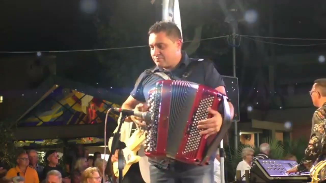RICORDO GATTEO MARE 2018 SETTIMANA DEL LISCIO  DAVIDE SALVI & LA SUA FISARMONICA #ILBALLONONSIFERMA�