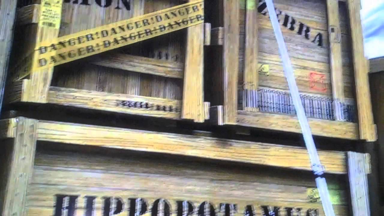 Madagascar:boat scene