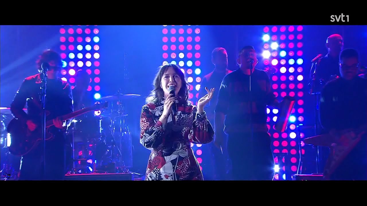Amanda Ginsburg & Infinite Mass - Lovefool | Live 