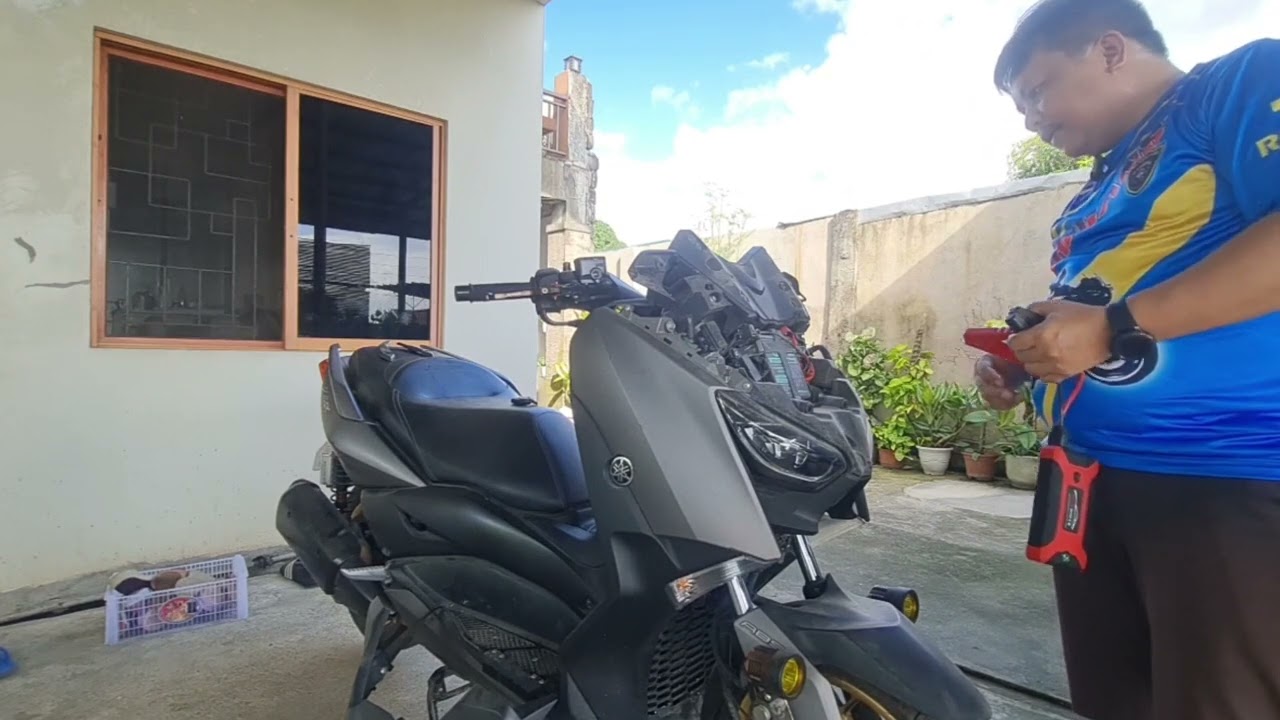 Xmax 300 battery problem solved!