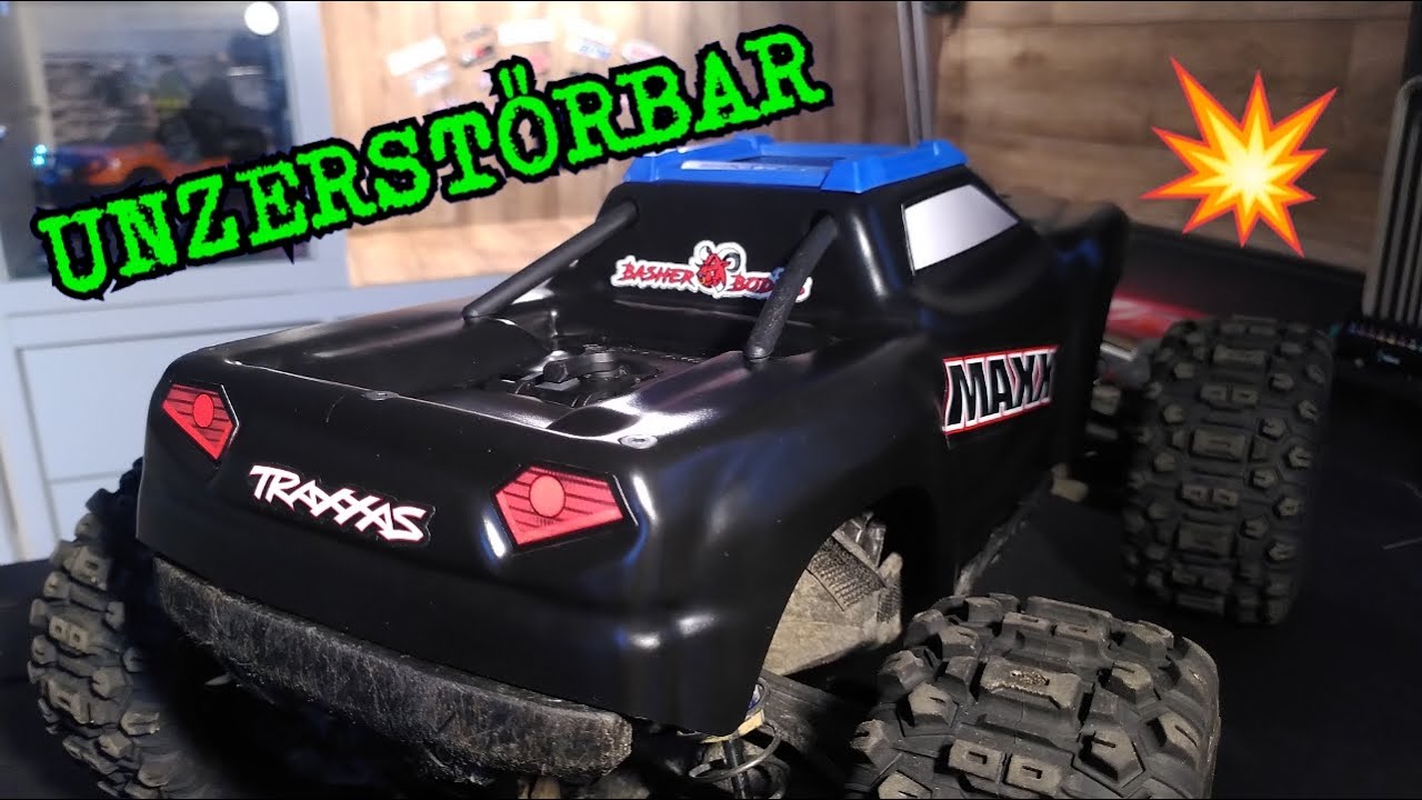 unbreakable Karo von BasherBodies mit JS-Parts Stickern für Traxxas Maxx