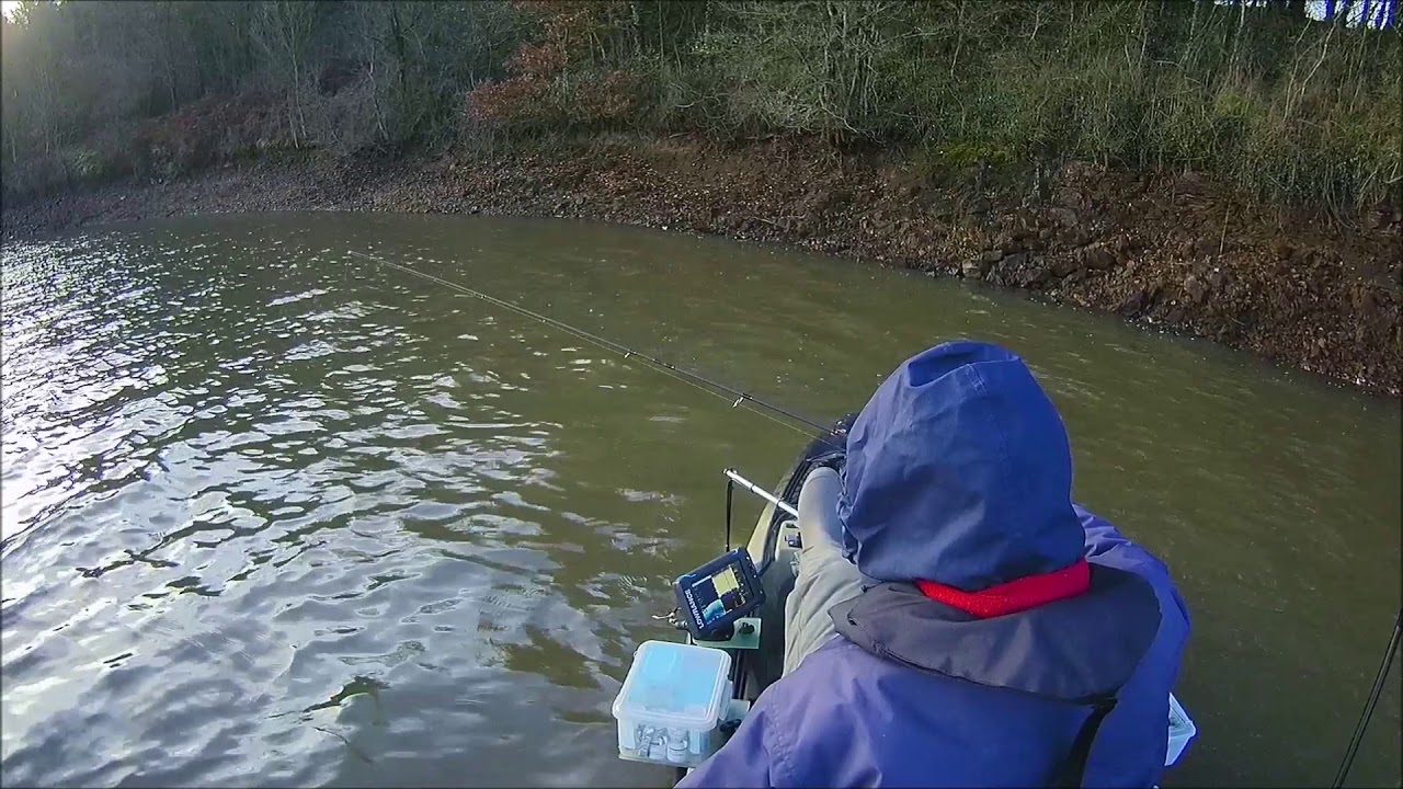 Pêche du sandre en verticale en Kayak