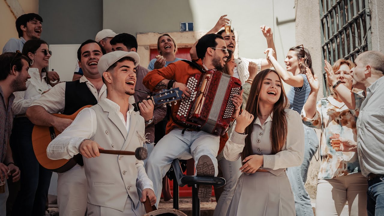 Khiaro x Luis Fialho x Marotos da Concertina - OH CLEMENTINA (Oficial Video)