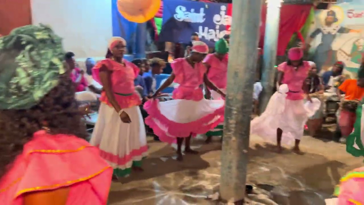 Mwen tou Piti Anba yo Map Pa Roze