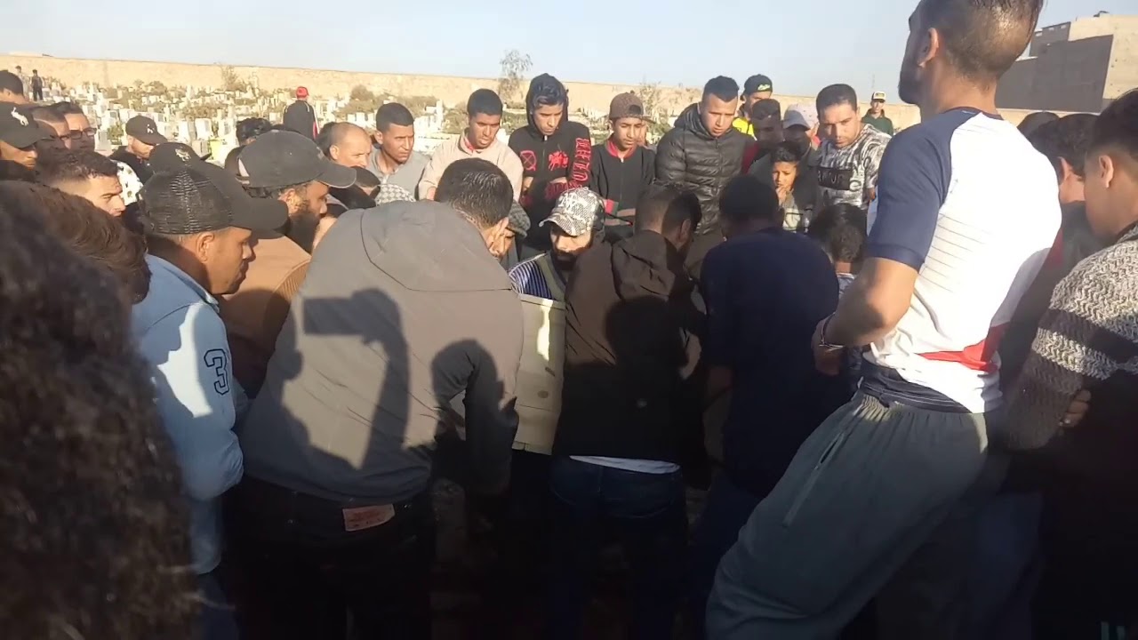 هذا ماقاله عمال فيكتاليا خلال تشييع جنازة صديقهم 