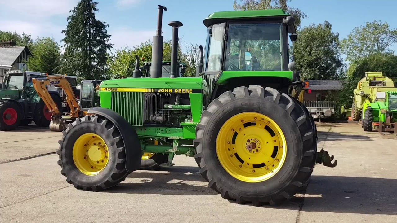 John Deere 4055 Powershift 4WD Tractor