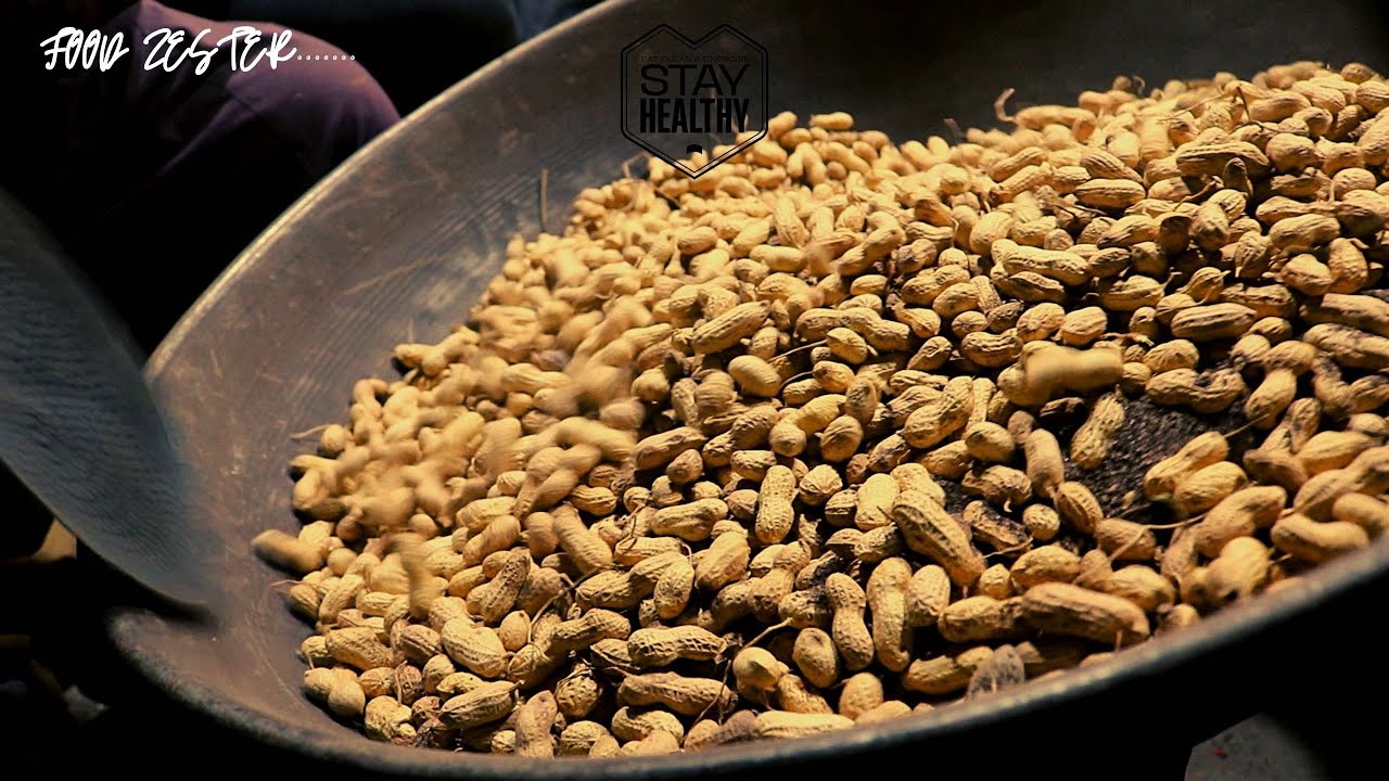 Peanuts Frying in Pakistani Street Food | Sand Roasted Peanuts by Food Zester.