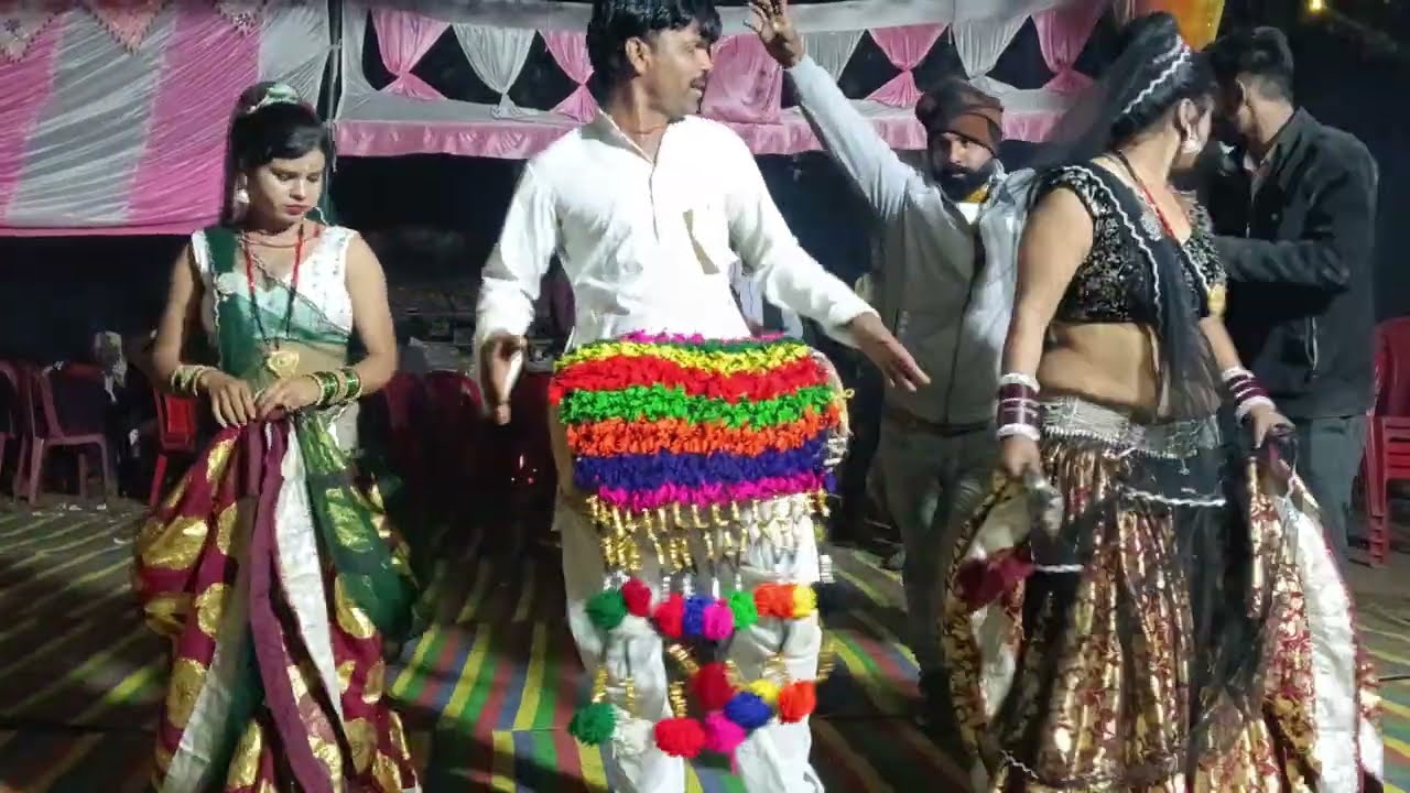 Deshi rai | बारी है इनकी उमरिया संवरिया देशी राई | जन्मोत्सव कार्यक्रम बटियागढ़ | महिपाल ठाकुर वीणा