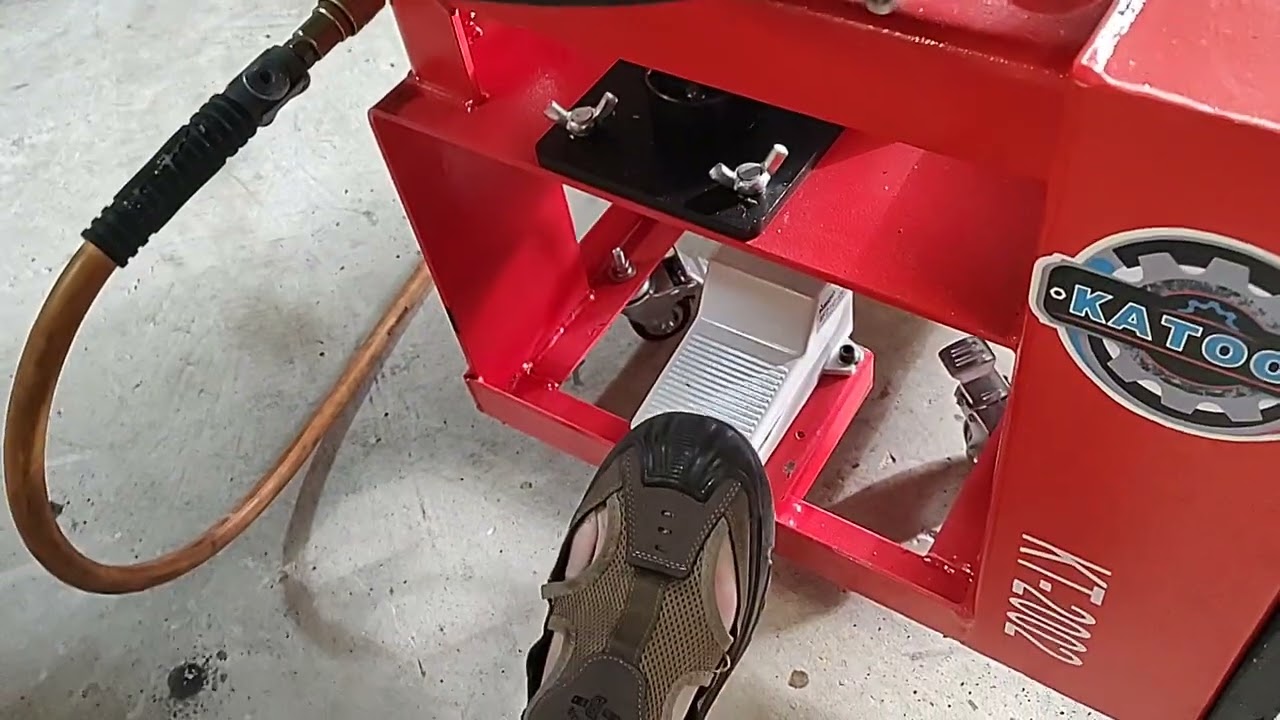 KATOOL....Tire Changer, KT 2002 --Ratchet Modification -----IN ACTION!!!!!