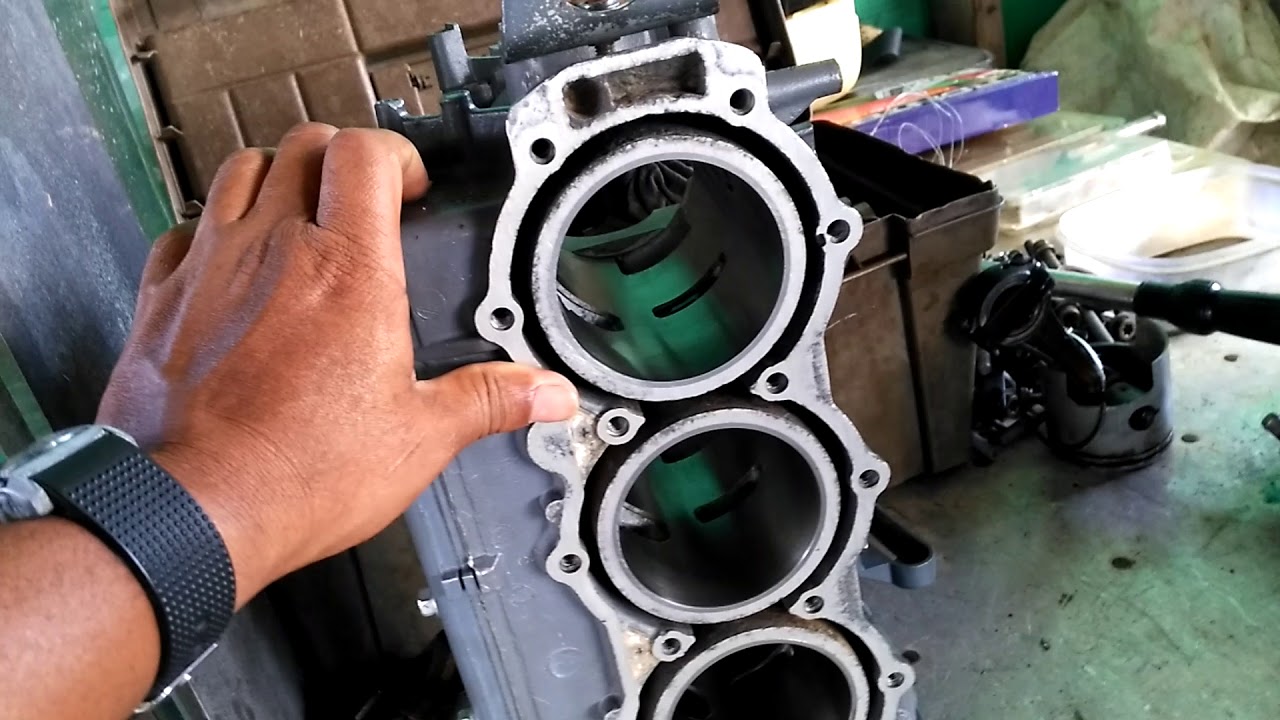 Ensamblando un motor yamaha 85hp dos tiempos #1, Bocas Del Toro.