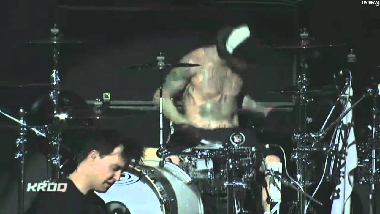 6. I Miss You-blink-182 [KROQ Almost Acoustic Christmas 2011]