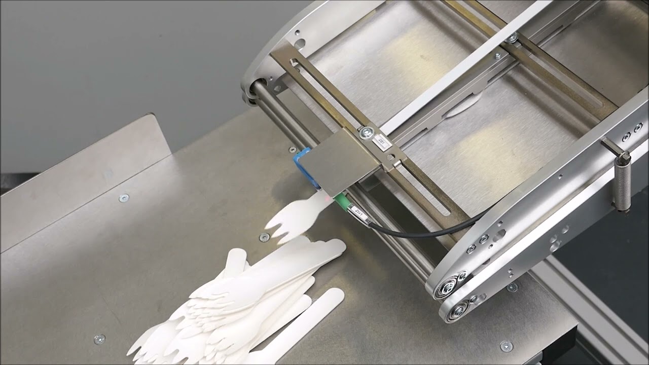 AF3-250 AdvancedFeeder mit Sondermagazin zum Vereinzeln von Papiergabeln