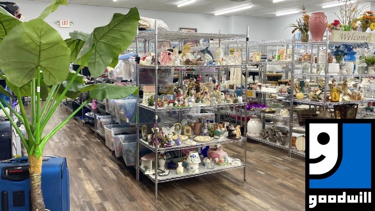 GOODWILL SHOP WITH ME HOME DECOR DECORATIVE ACCESSORIES KITCHENWARE SHOPPING STORE WALK THROUGH