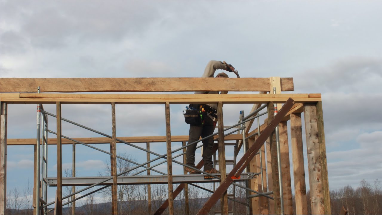 DIY Barn Build- Levelling the Ridge Beam