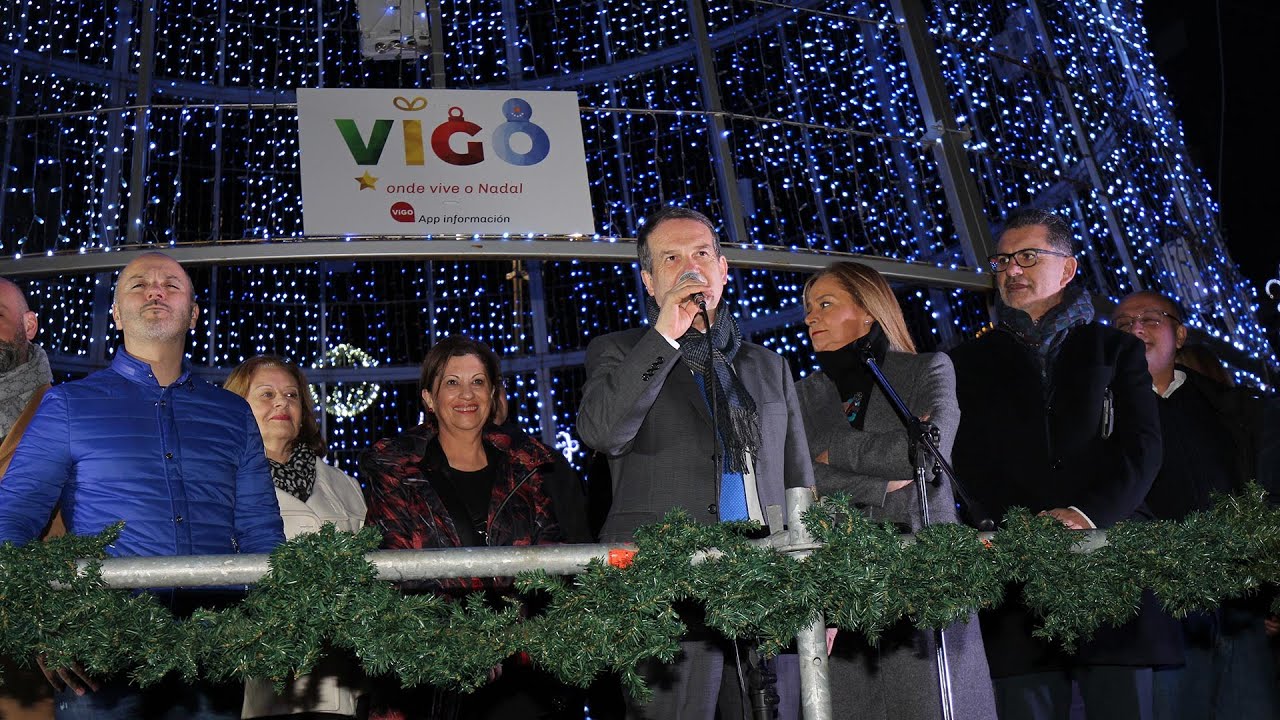 Caballero apaga la Navidad de Vigo