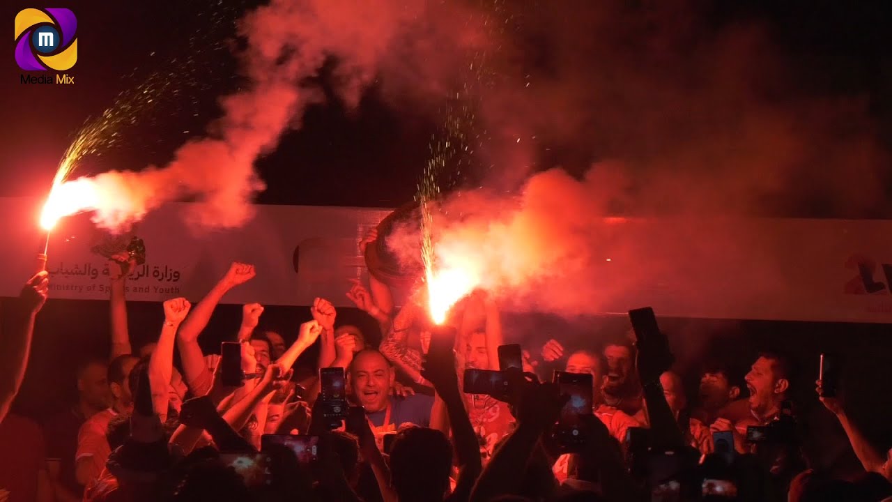 أهلي حلب يتوج ببطولة الدوري السوري .. أفراح وأحتفالات أهلاوية ودموع وأحزان كرماوية .. أجواء المباراة