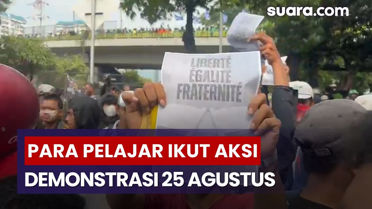 Para Pelajar Ikut Aksi Demonstrasi 25 Agustus