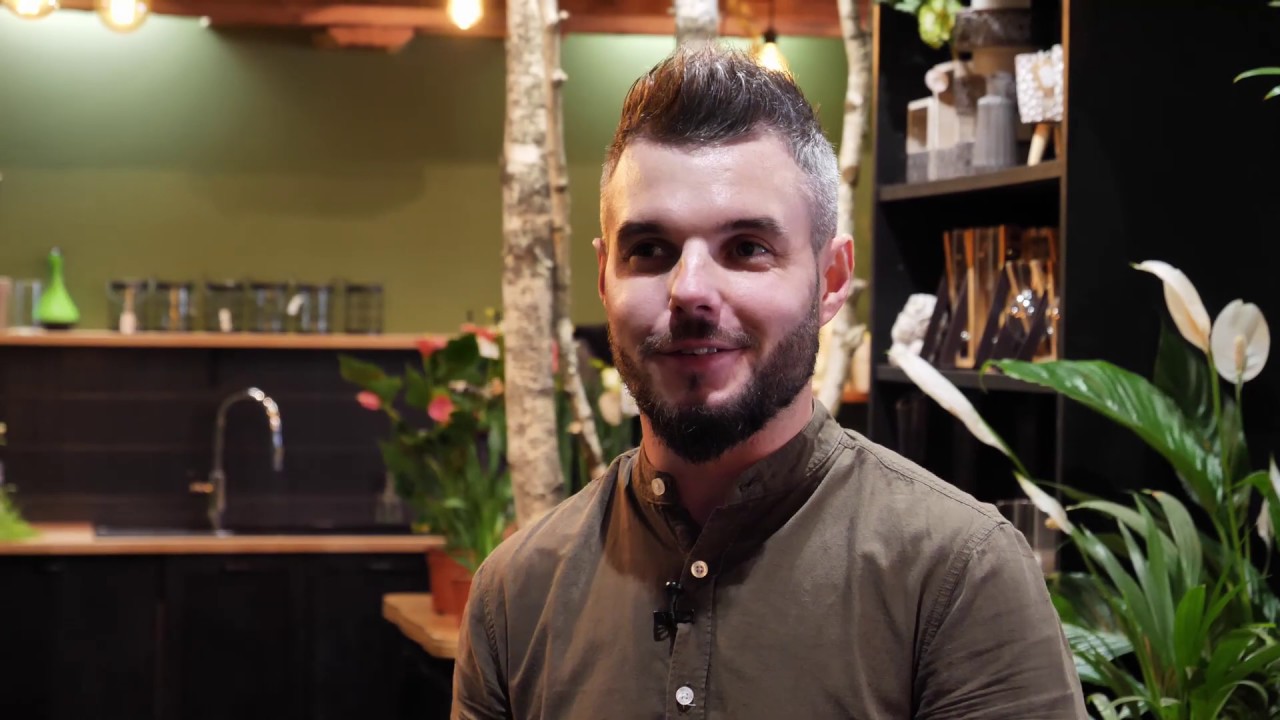 Le geste de l'artisan fleuriste