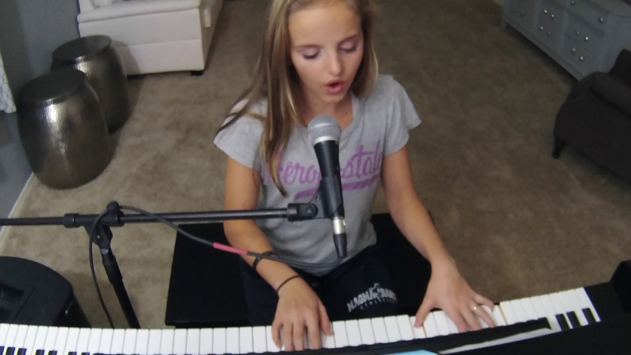 Evie Clair - Morning Has Broken (Cat Stevens) / Prelude and Fuge no. 1 in C Major (Bach) Mash Up