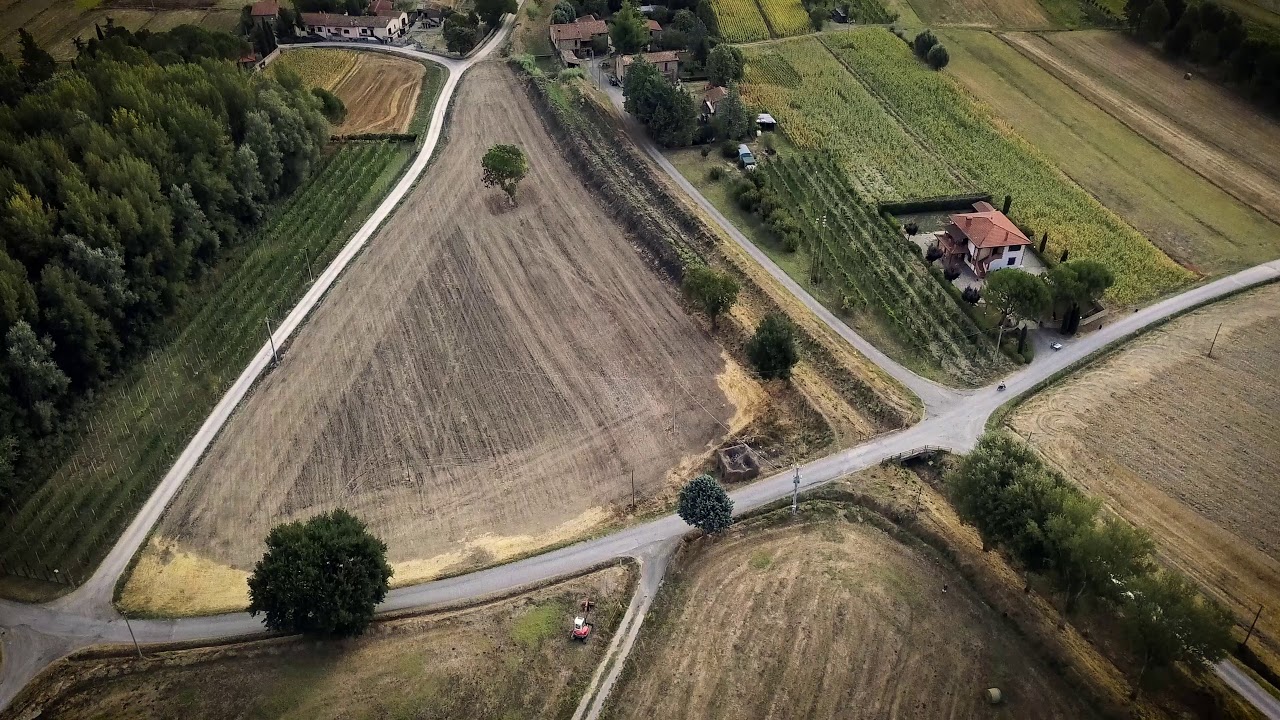 In volo su Fabro: dove la terra incrocia la storia (riprese aeree con drone)