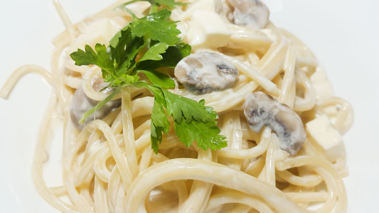 Pasta con champiñon en salsa de queso crema | Cocinando con Angel