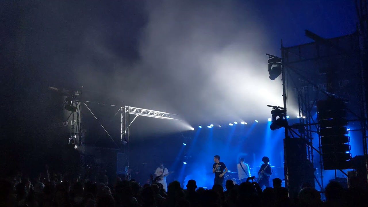 Boston Manor - Everything Is Ordinary (Live @ Reading Festival 27/8/21)