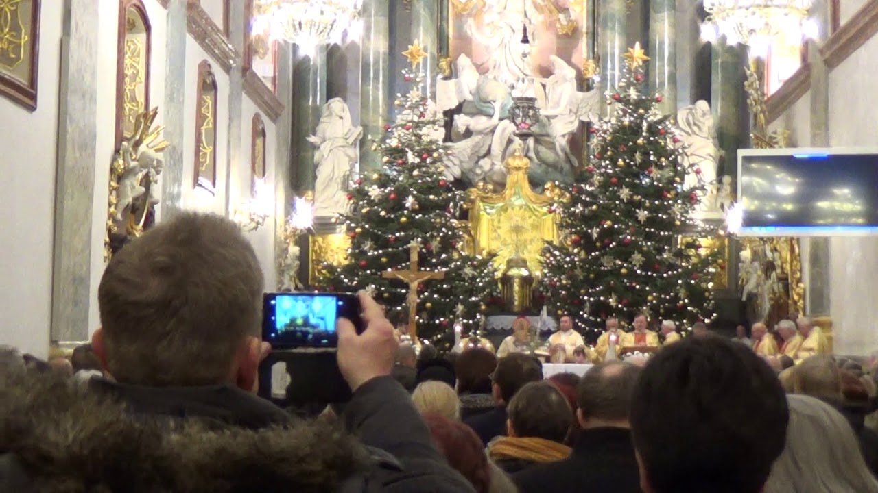 Błogosławieństwo i Bóg się rodzi -Pasterka Noworoczna Jasna Góra