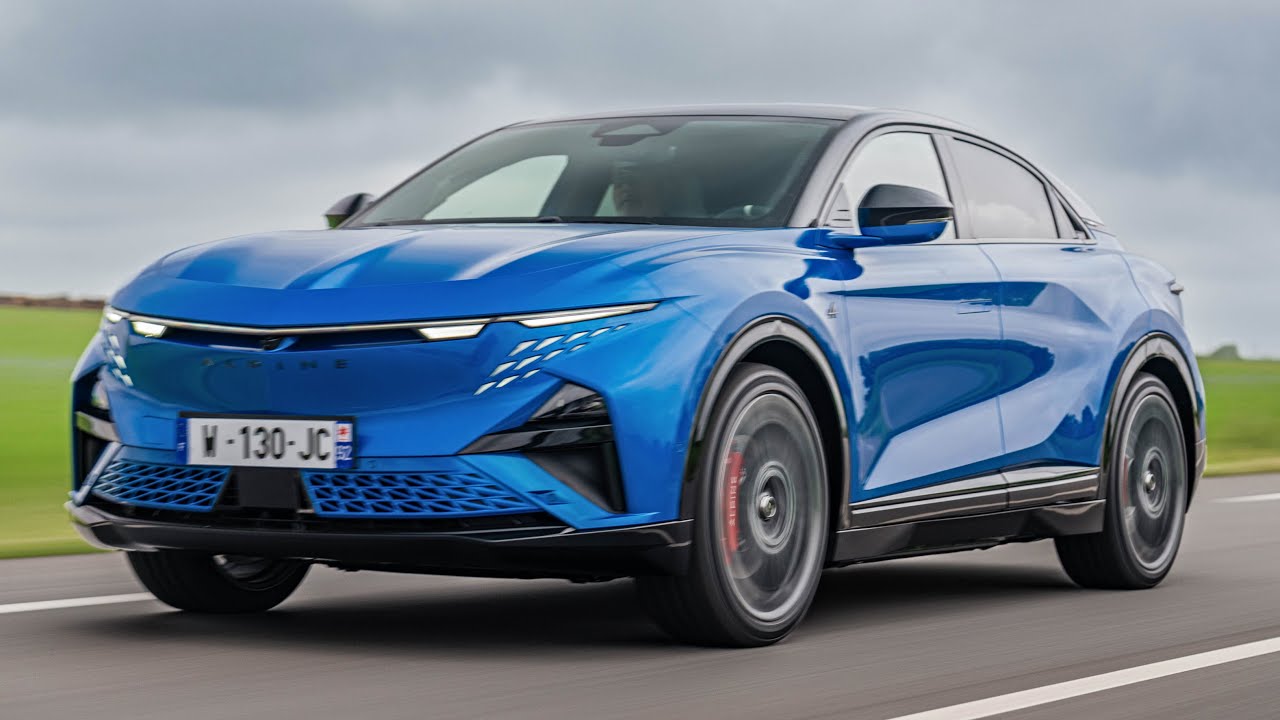 New Alpine A390 - First Driving Footage