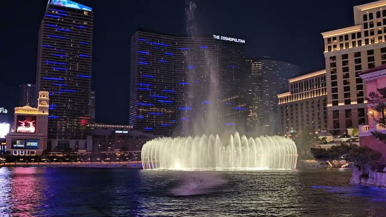 Tańcząca fontanna przed hotelem Bellagio w #lasvegas