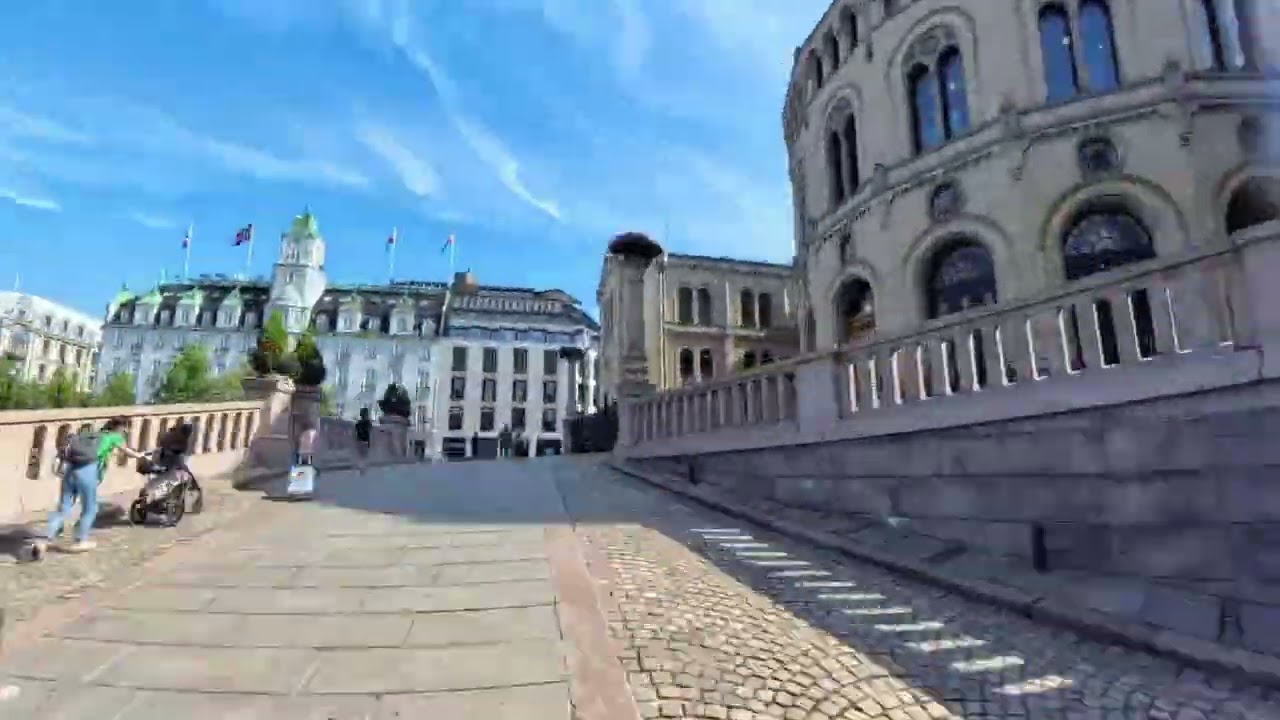 DJ Flair POV: Exploring Oslo on a Scooter 🛴🇳🇴 | Waterfront, Downtown (Time-Lapse) w/ Crystal Cruise