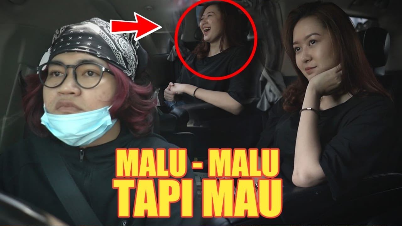 PRANK TAXI ONLINE!! SENYUM MANJA MALU MALU TAPI MAU
