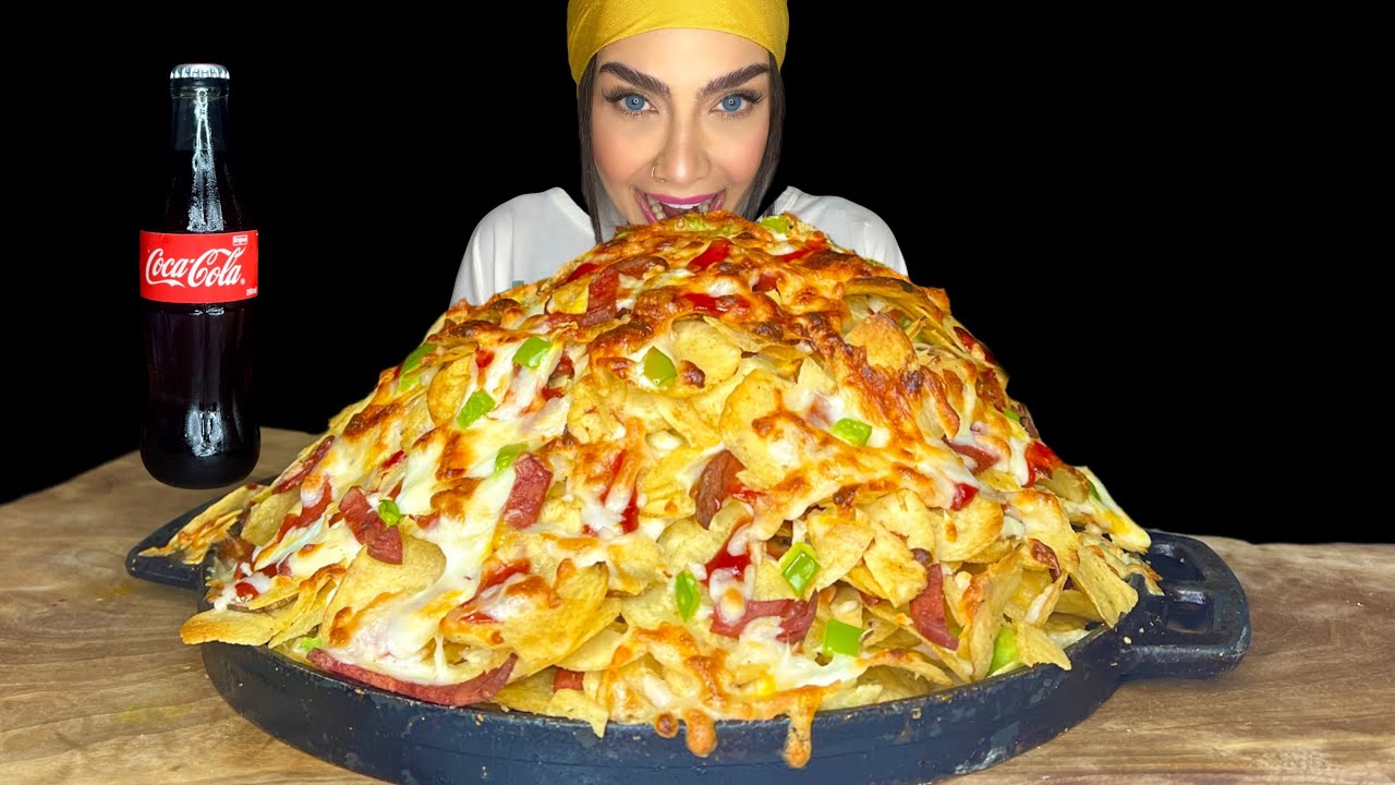 MUKBANG ASMR CHIPS AND CHEESE 🍟🧀