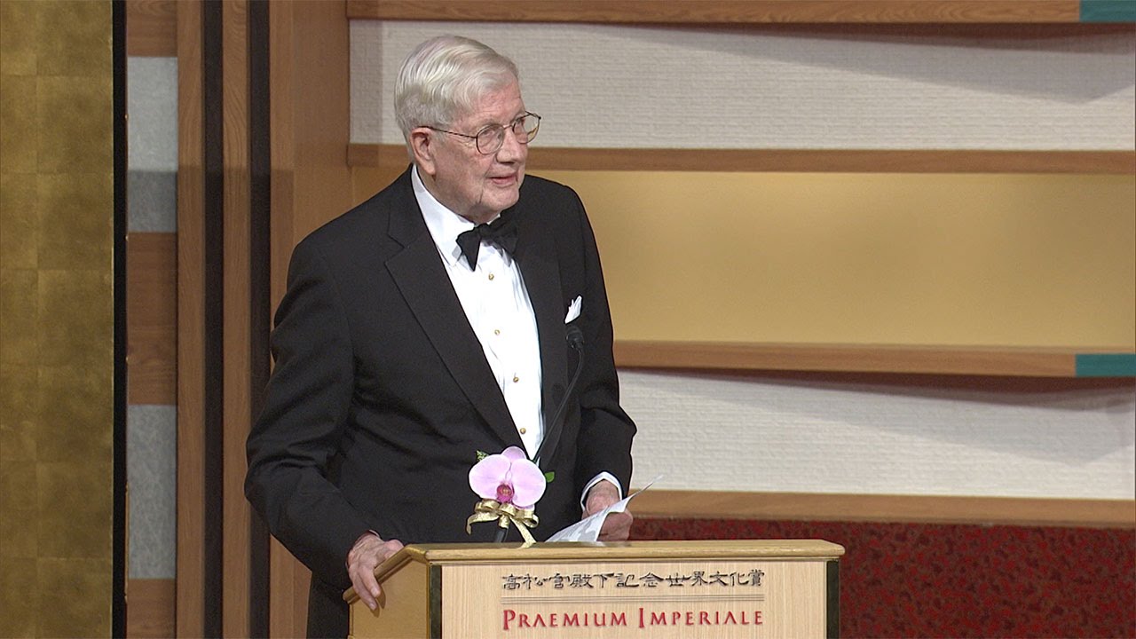 【Official Video】Mr. William H. Luers's comments at the 2015 Awards Ceremony