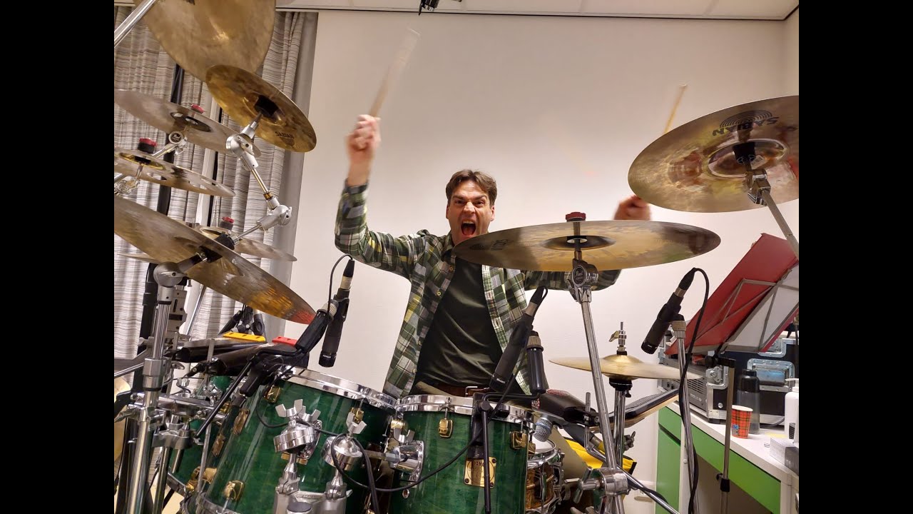 Black velvet (Alannah Myles) drumcover by Marco Brok
