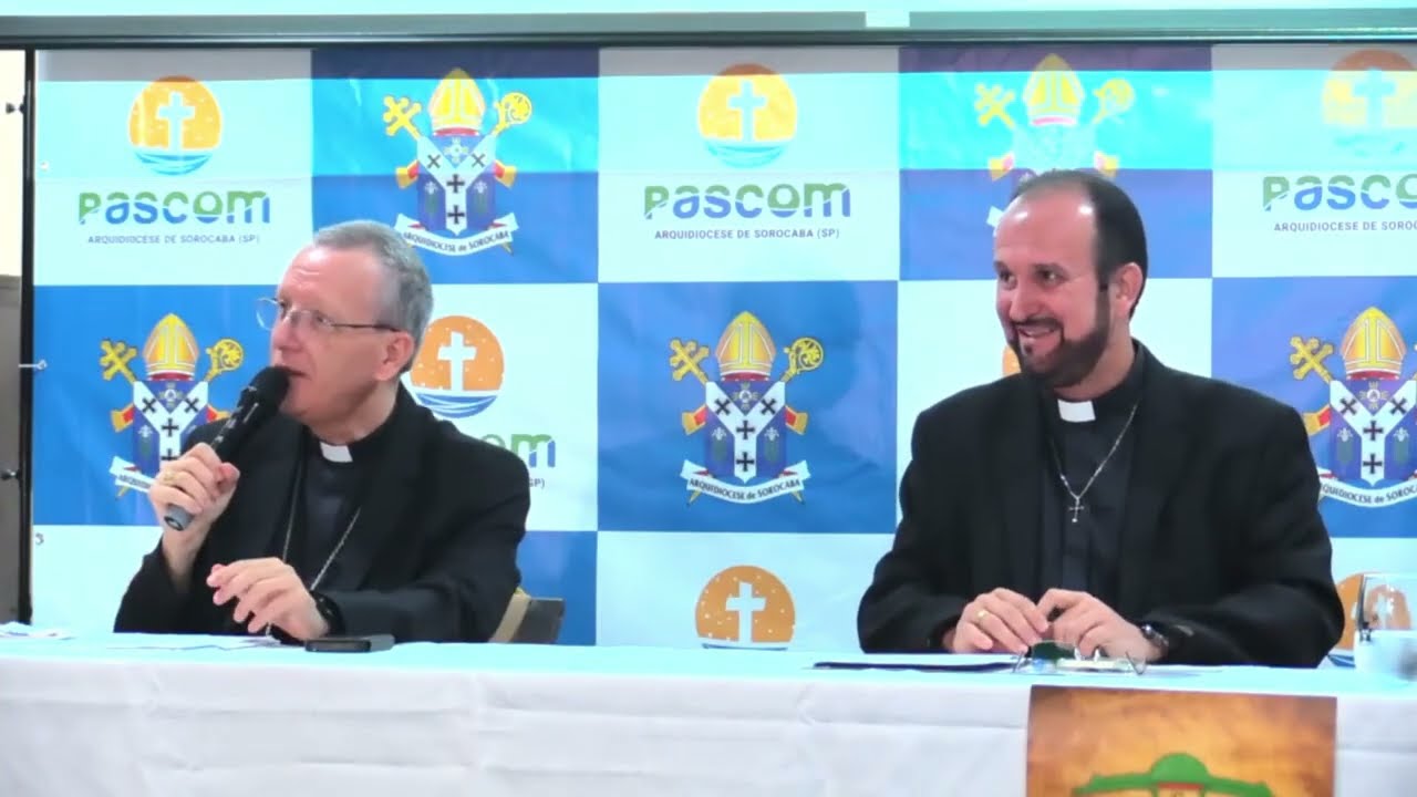 Coletiva de imprensa com Dom José Roberto Fortes Palau