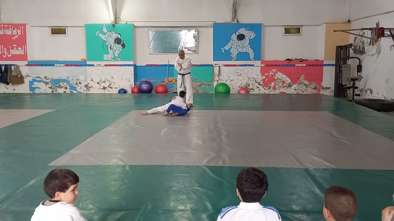 حصة يوم الجمعة 06 03 2026 منازلة بن علجية VS حجاج الجزء 2