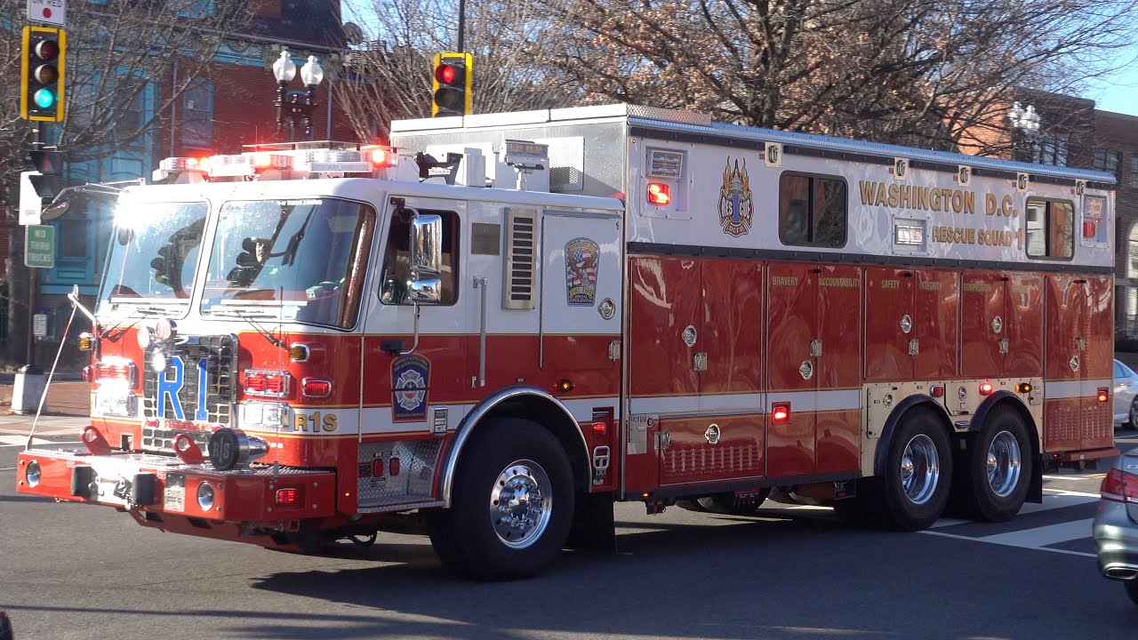 DCFD Rescue Squad 1 Responding